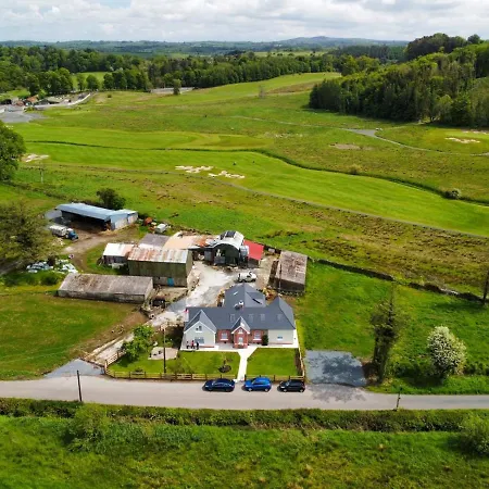 Drumlanaught Farnham