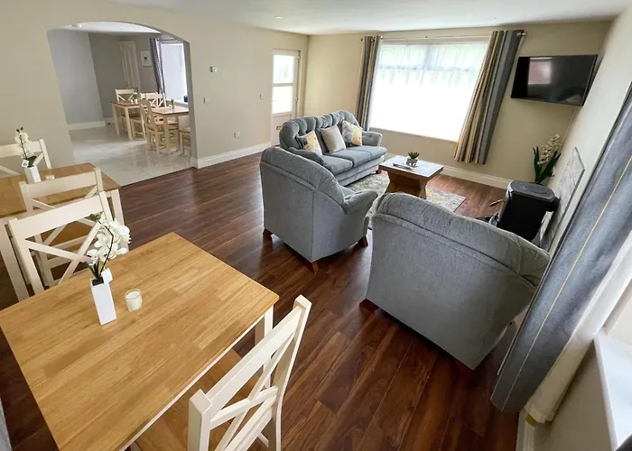 Drumlanaught Farnham *