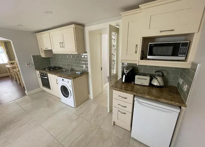 Drumlanaught Farnham Bed & Breakfast *